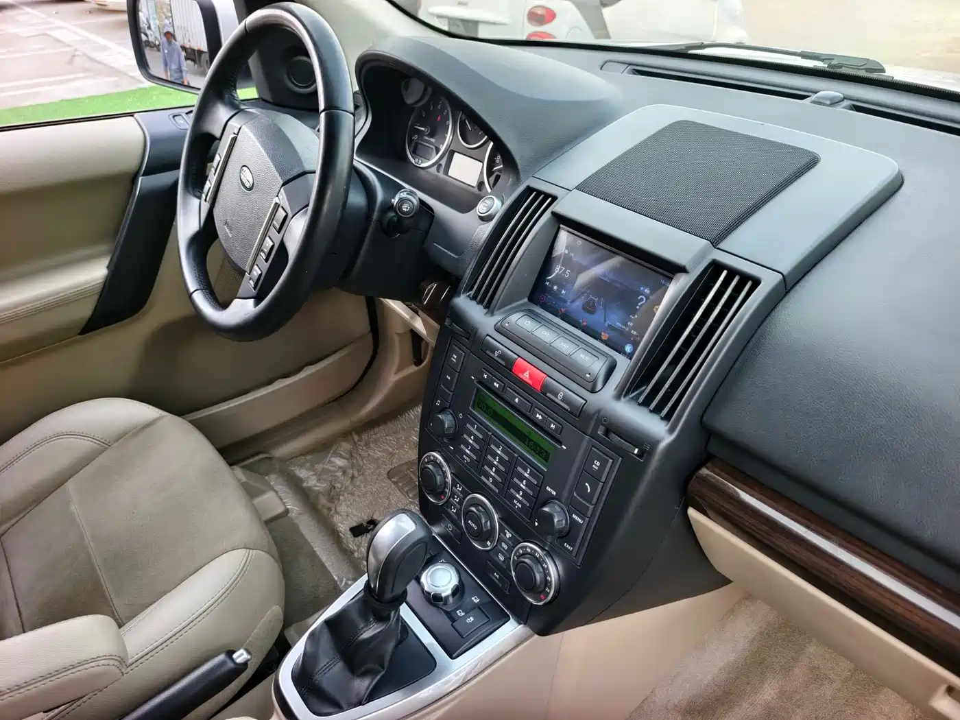 Land Rover Freelander 2 2012 2.0T Si4 HSE Petrol фото 16