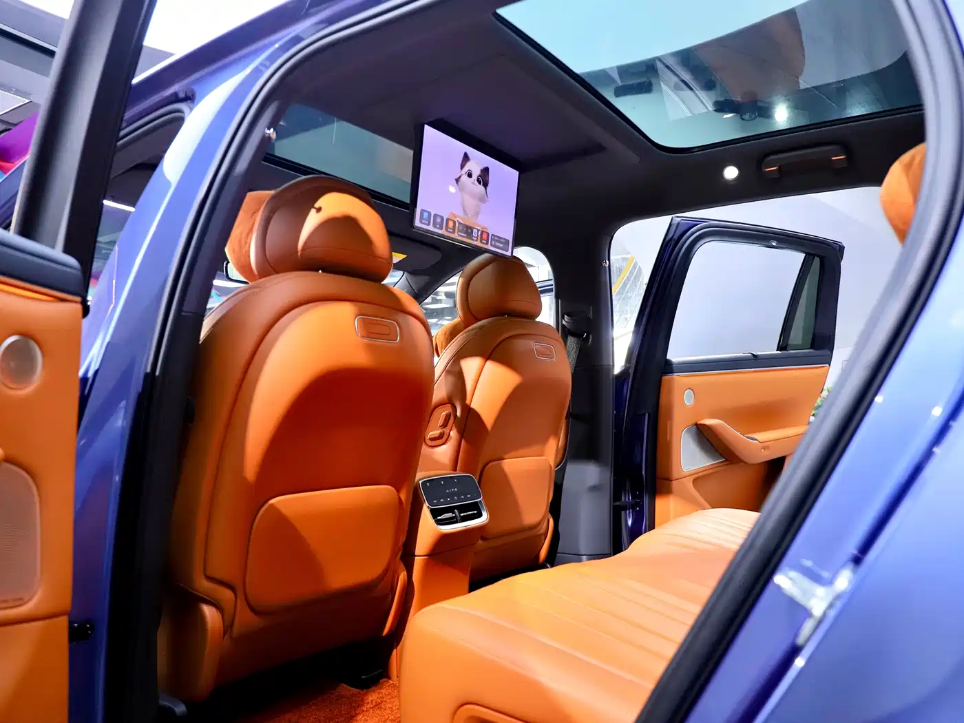 AITO Wenjie AITO M7 2026 Extended Range Ultra AWD 5-Seater фото 26