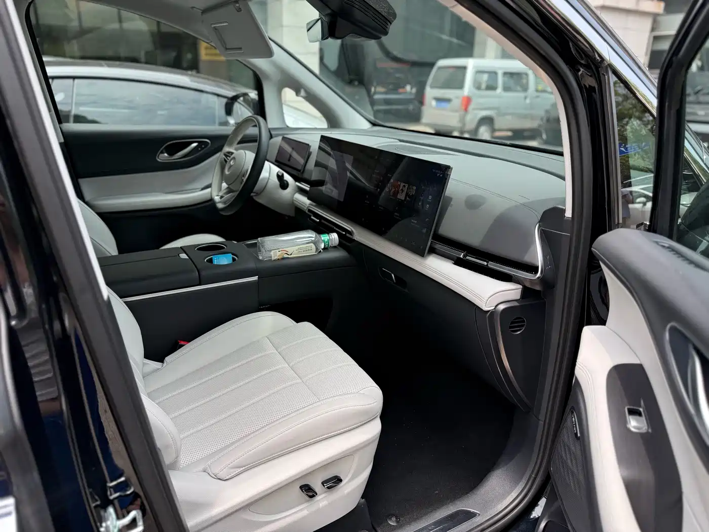 Voyah Auto Voyah Dreamer 2026 2025 PHEV AWD Excellent Kunpeng Edition