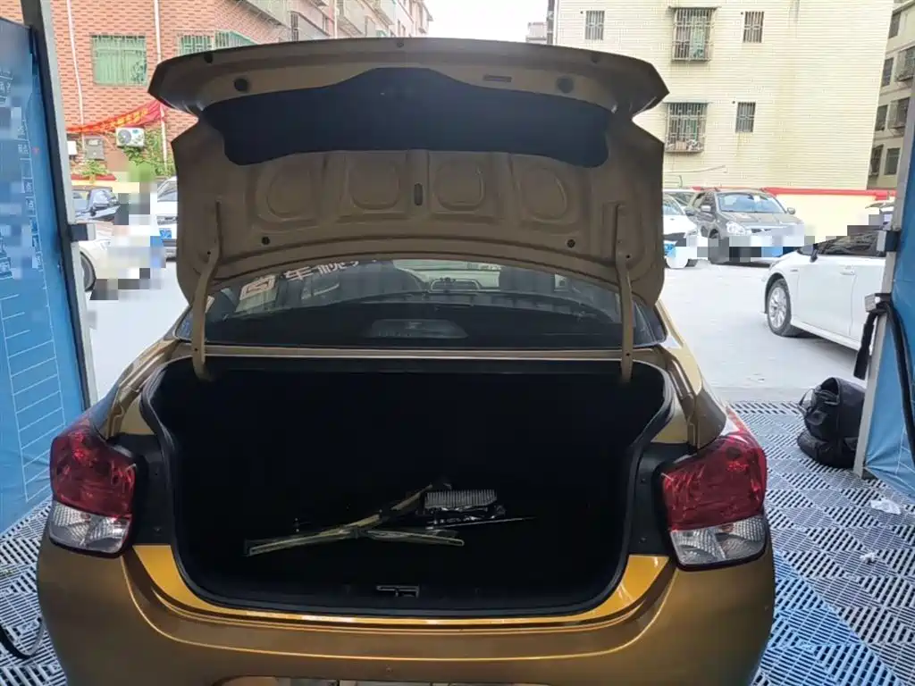Hyundai Verna 2017 1.4L Auto Jump Edition (China V) фото 19