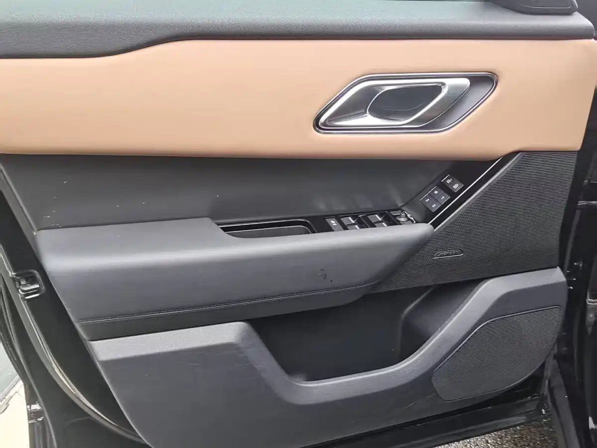 Land Rover Range Rover Velar 2025 Dynamic HSE фото 20