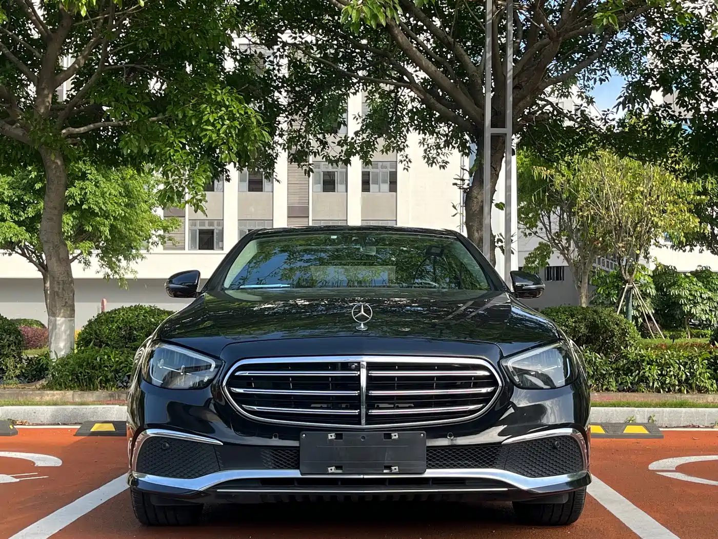 Mercedes-Benz E-Class 2021 E 300 L Luxury фото 2