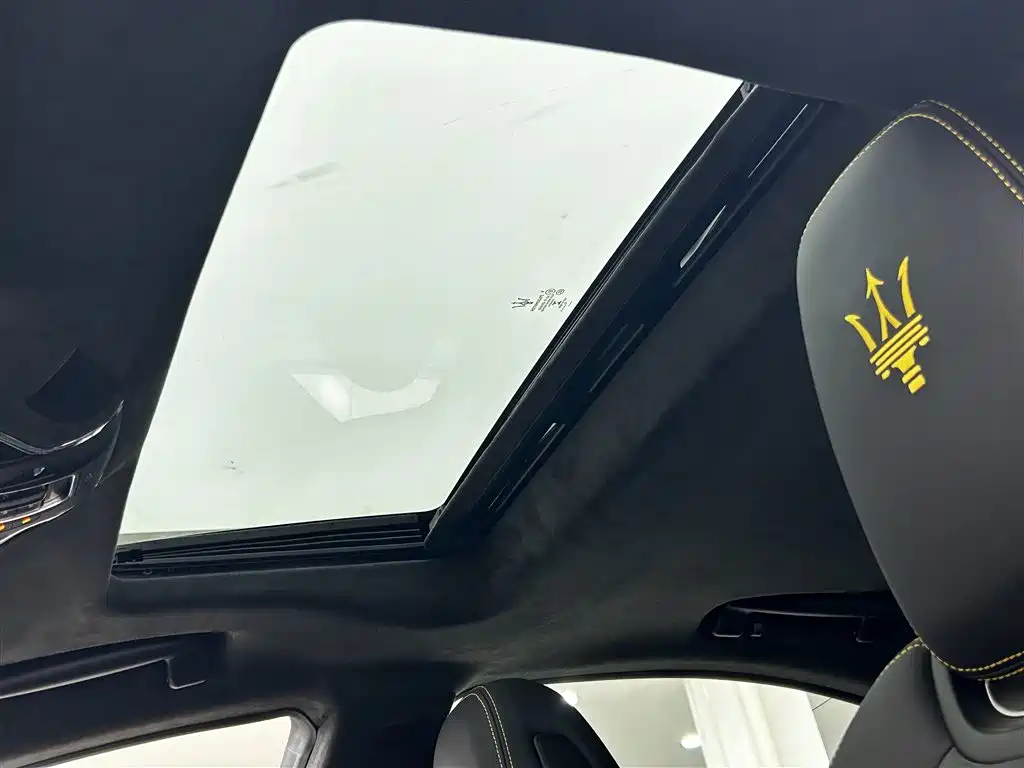 Maserati Ghibli 2024 2022 3.0T Modena