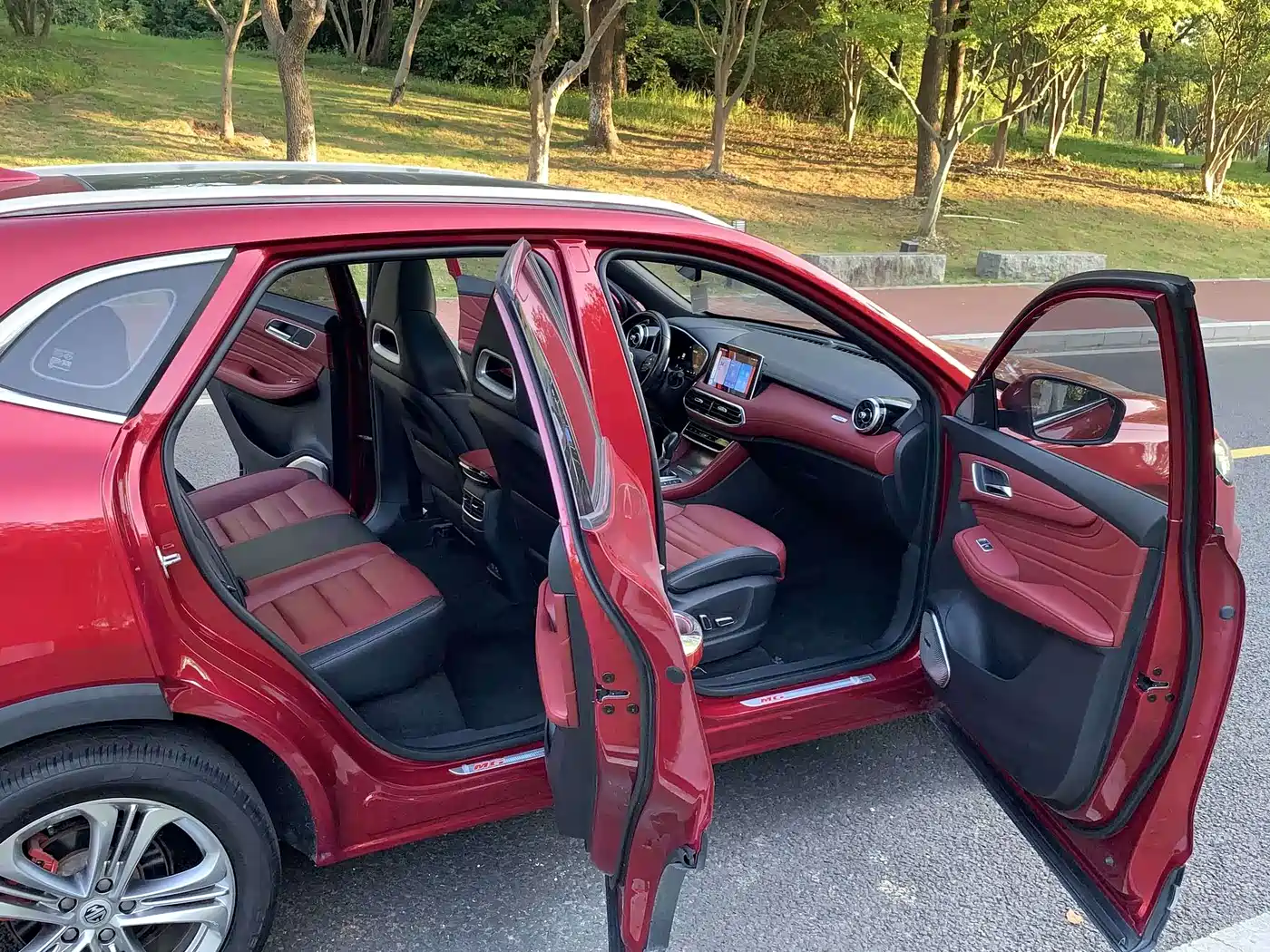MG HS 2019 2019 30T Automatic 2WD Trophy Super Burn Edition China VI
