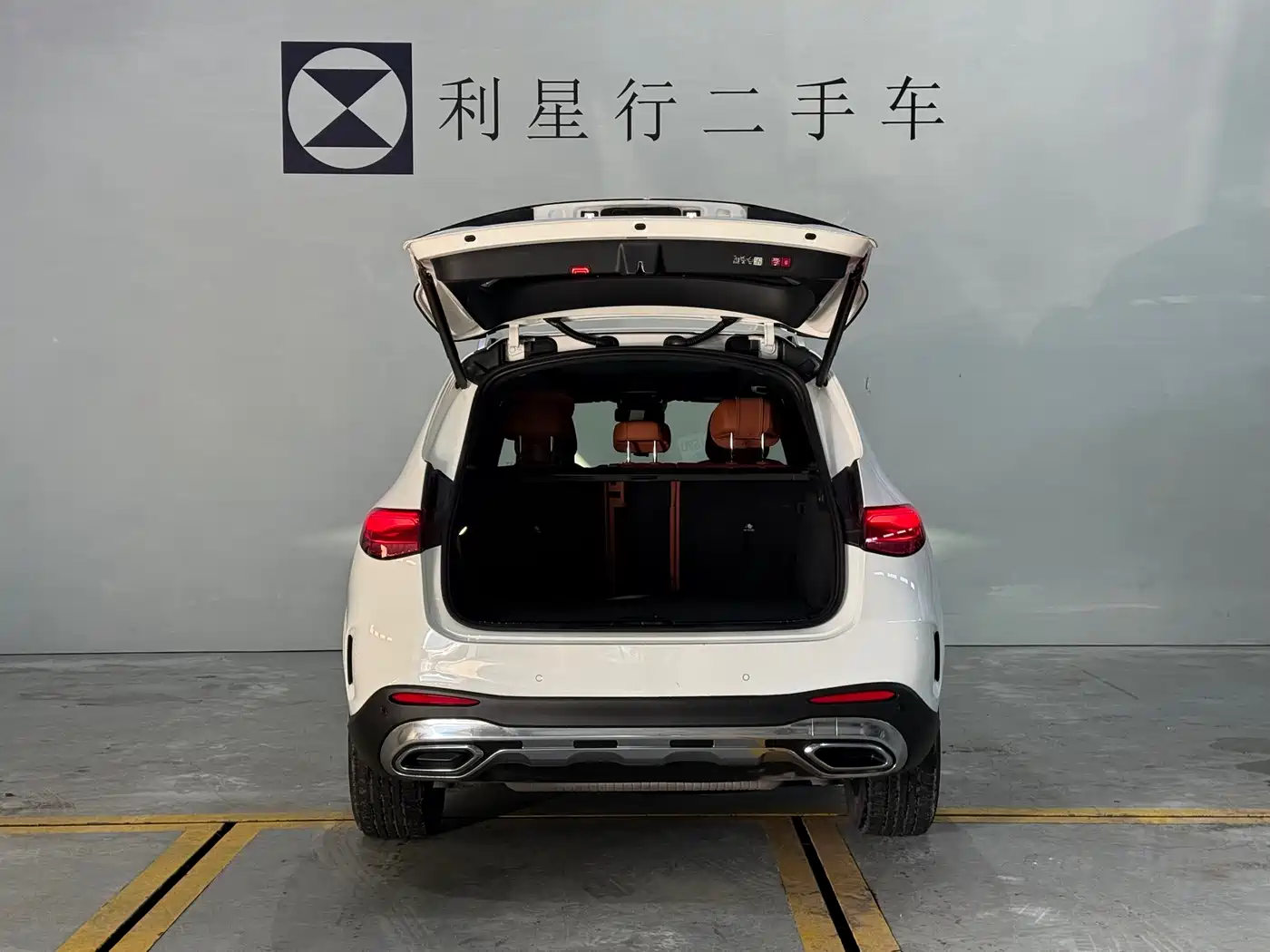 Mercedes-Benz GLC 2024 GLC 260 L 4MATIC Luxury 5-seater фото 16