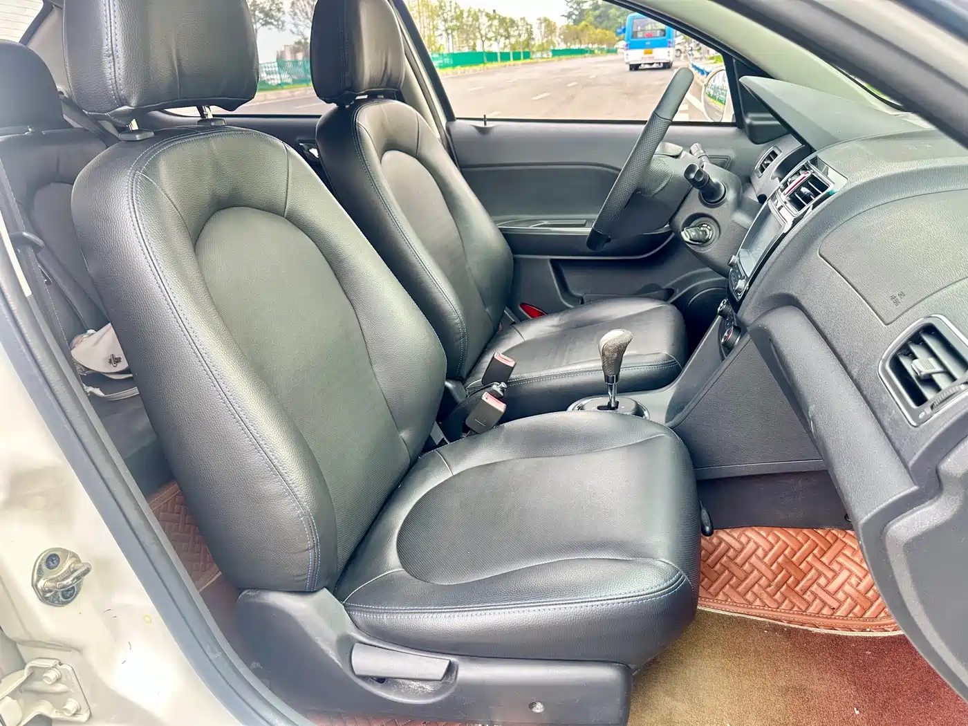JAC Motors JAC iEV 2017 2017 iEV4 Luxury Smart Edition
