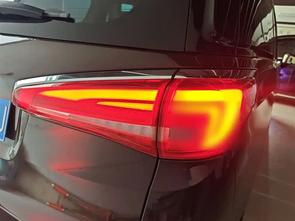 Buick GL8 2017 ES 28T Comfort Type China V фото 8