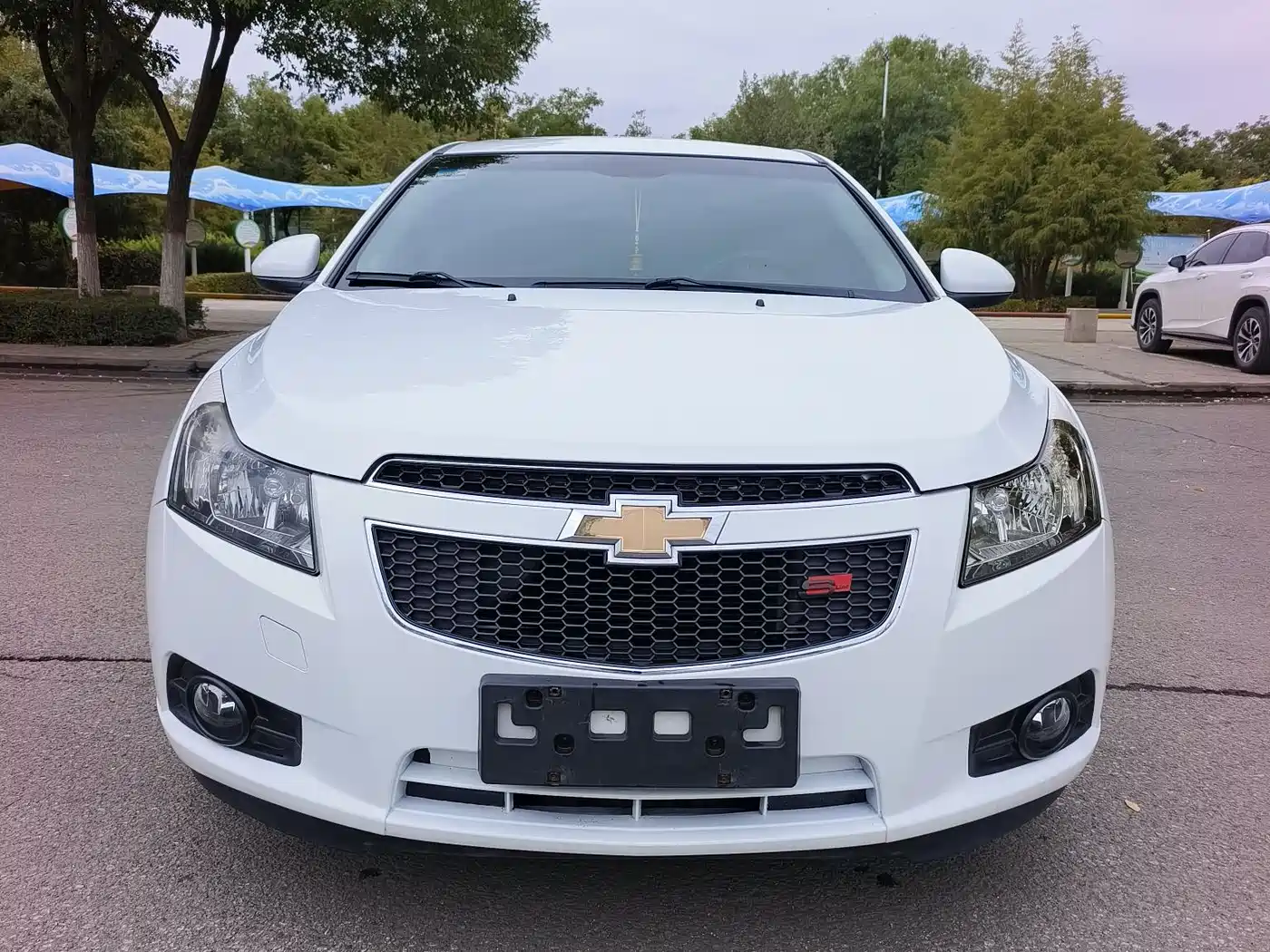 Chevrolet Cruze 2013 Hatchback 1.6L Automatic Luxury фото 3