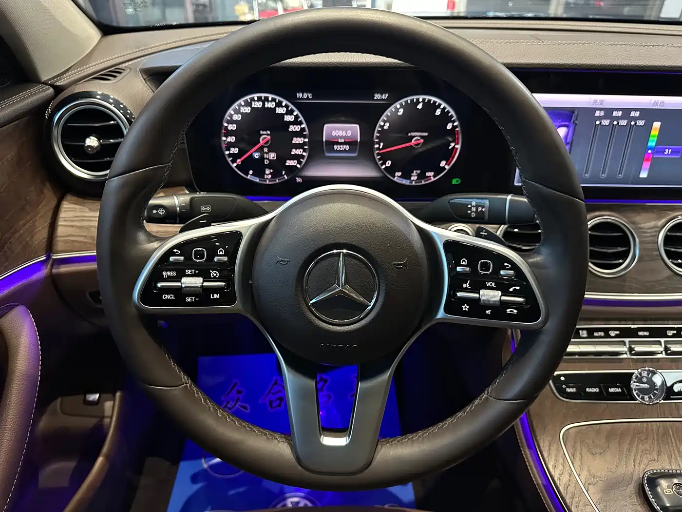 Mercedes-Benz E-Class 2019 E 300 L Luxury фото 11