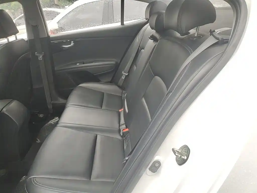 Kia K4 2014 1.8L Automatic GLS фото 17