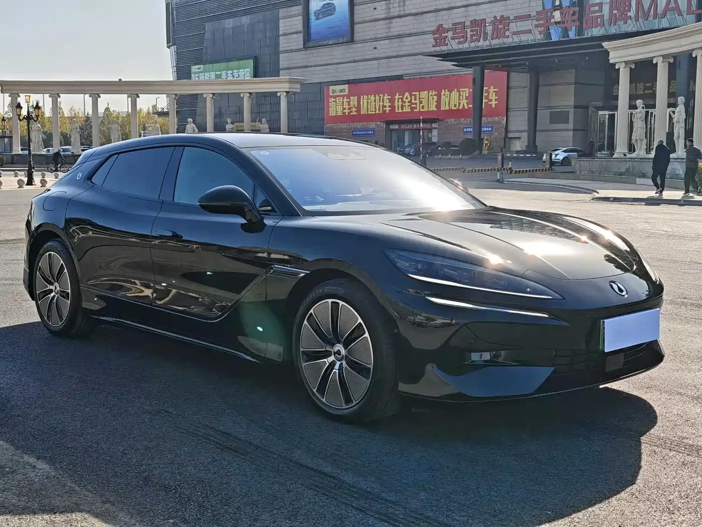 Denza Z9GT 2024 Model 1100 AWD Max Edition фото 2