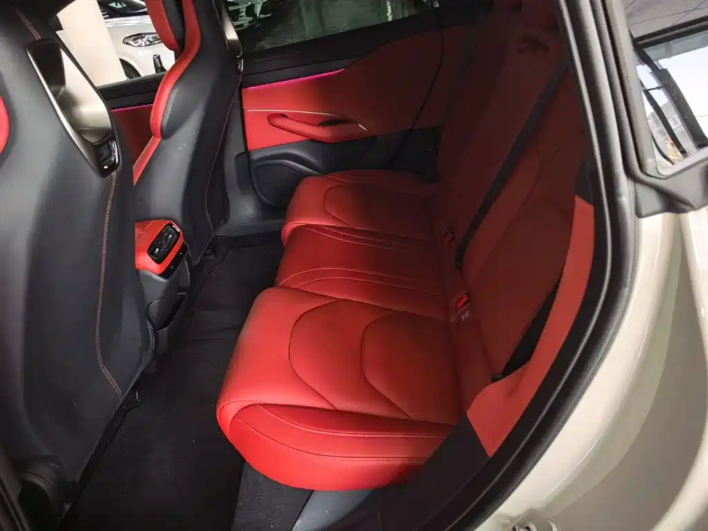 Xiaomi Auto Xiaomi SU7 2024 RWD Long Range Intelligent Driving Edition фото 17