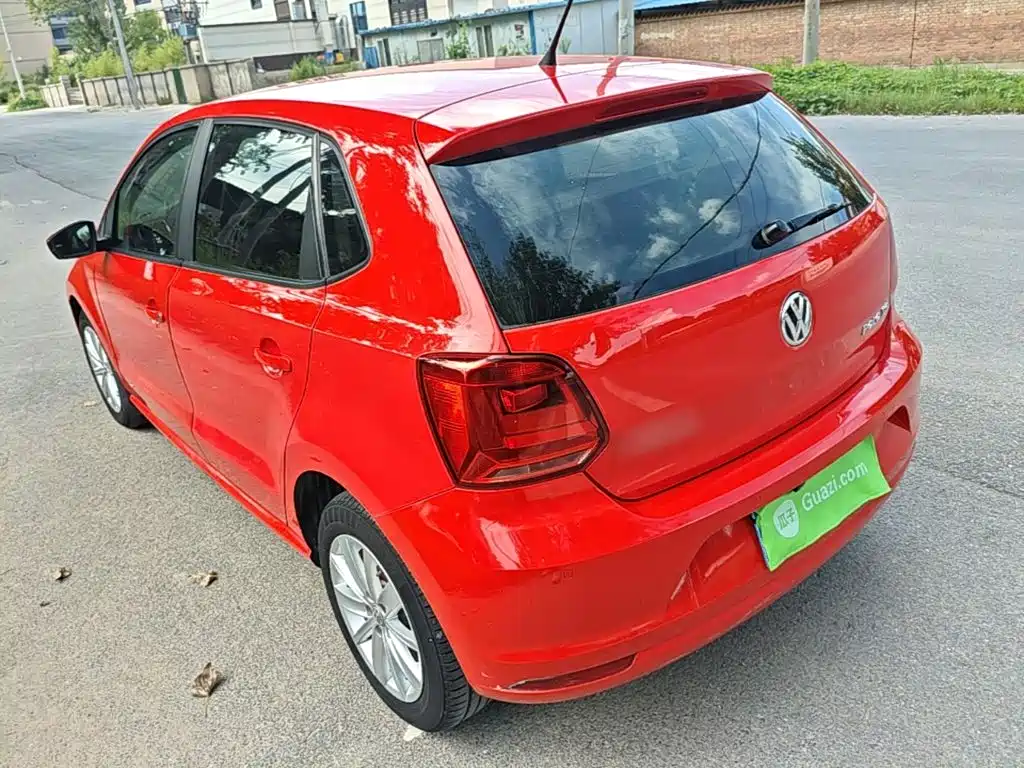 Volkswagen Polo 2015 2014 1.6L Automatic Comfort Edition