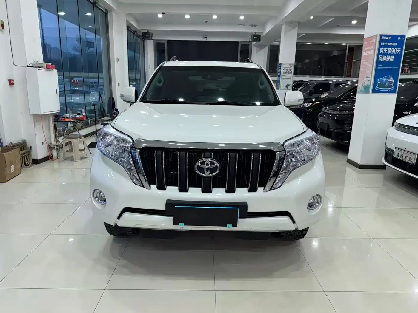 TOYOTA PRADO