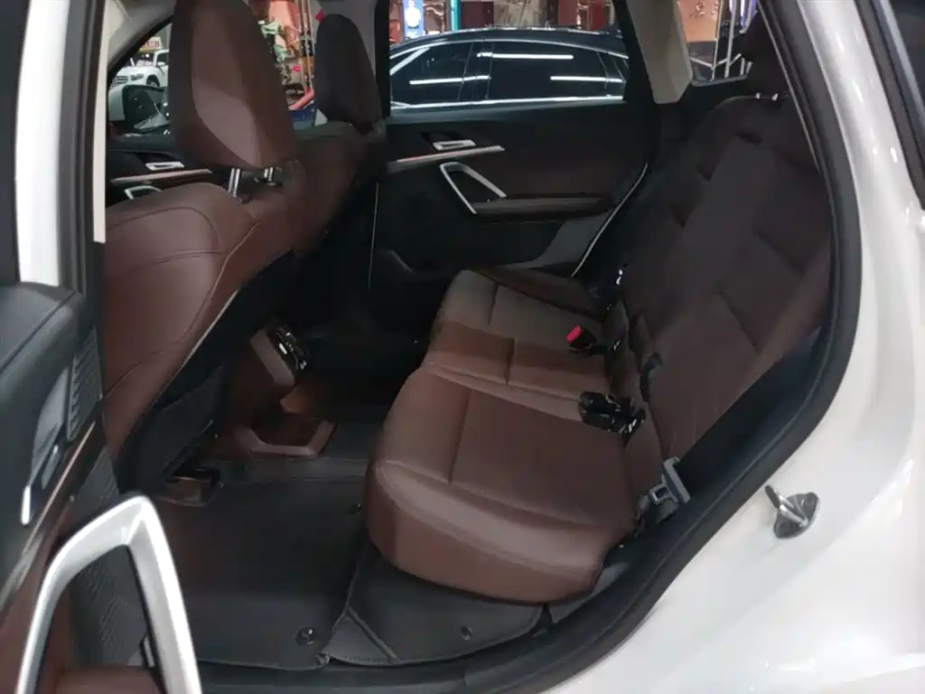BMW iX1 2023 eDrive25L M Sport Package фото 17