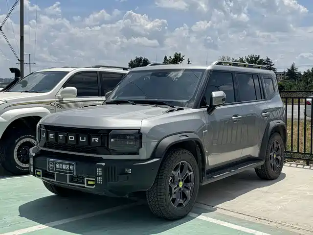 Jetour Traveler 2025