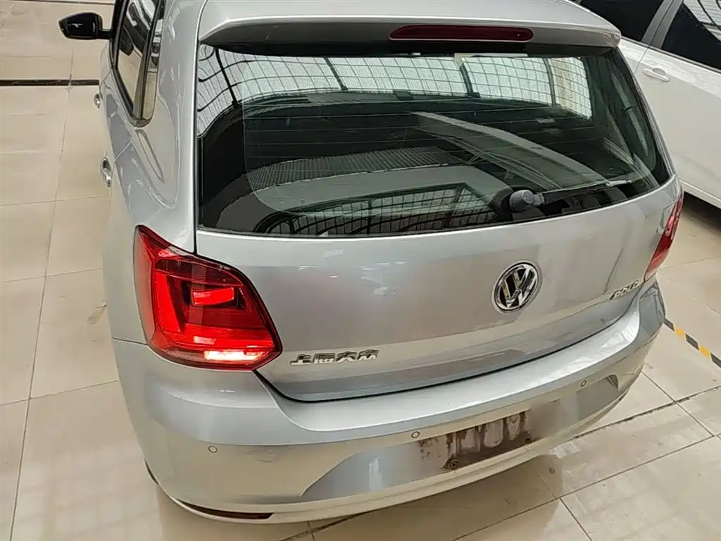 Volkswagen Polo 2014 1.4L Automatic Comfort Edition фото 6