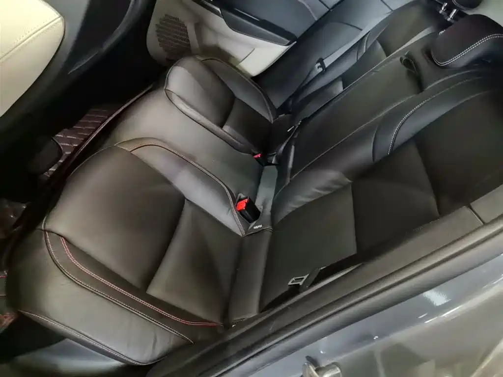 Lynk & Co 02 2018 1.5T DCT 2WD Shine Edition China V фото 17