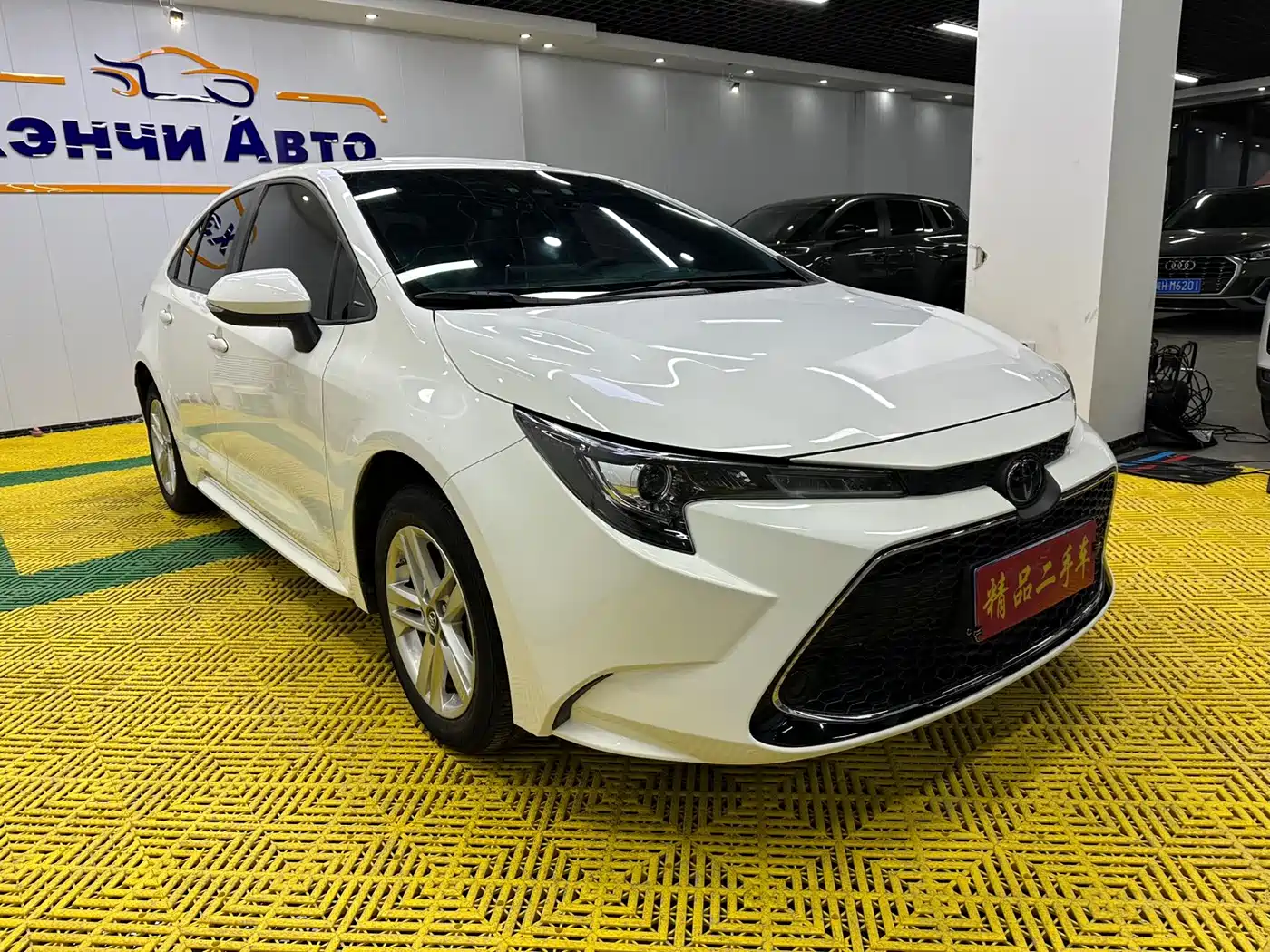 Toyota Levin 2022 185T CVT Luxury Edition фото 3