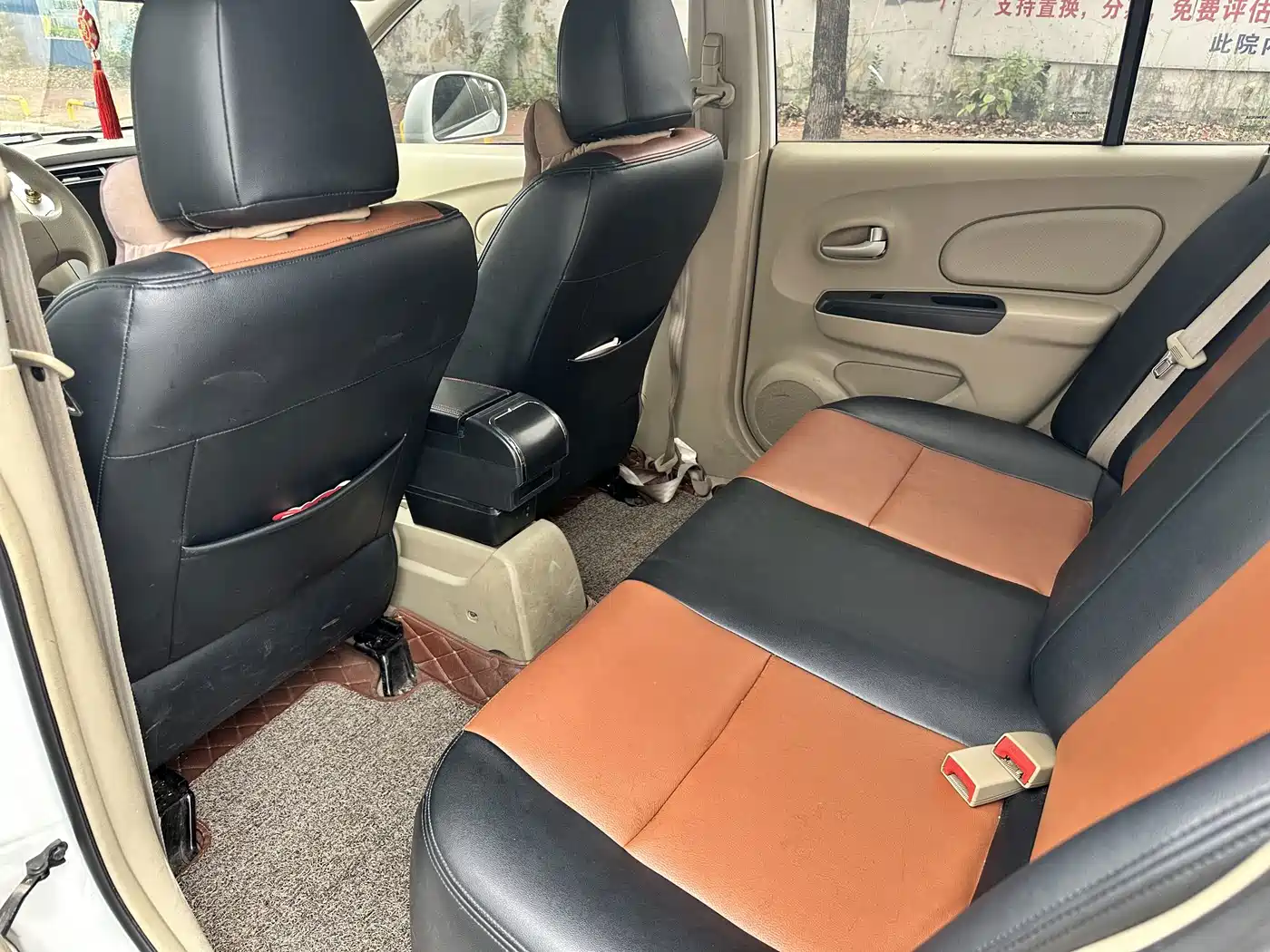 Venucia D50 2014 2013 1.6L Manual Fashion