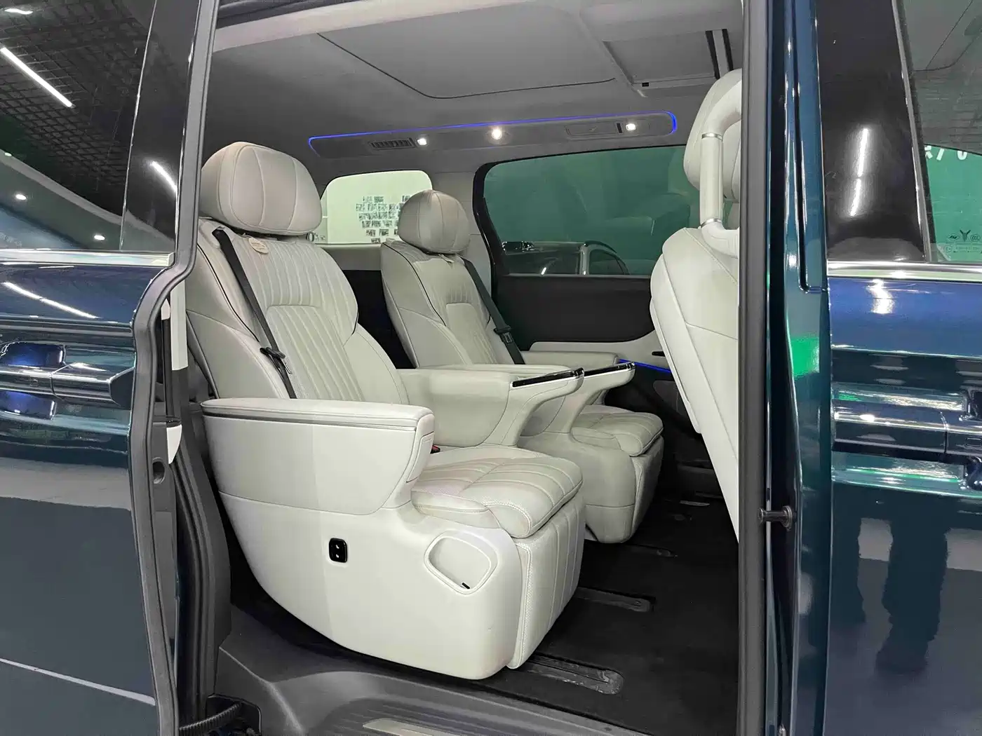 Voyah Auto Voyah Dreamer 2025 2025 PHEV AWD Flagship Kunpeng Edition