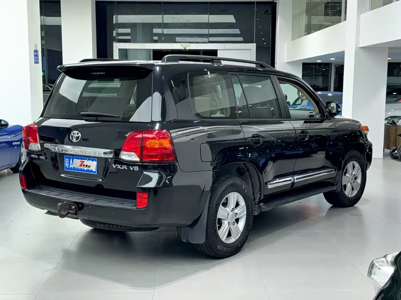 Toyota Land Cruiser 2012 4.6L Automatic VX-R фото 9