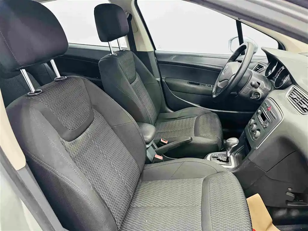 Peugeot 308 2014 2013 Model 1.6L Automatic Superior Style