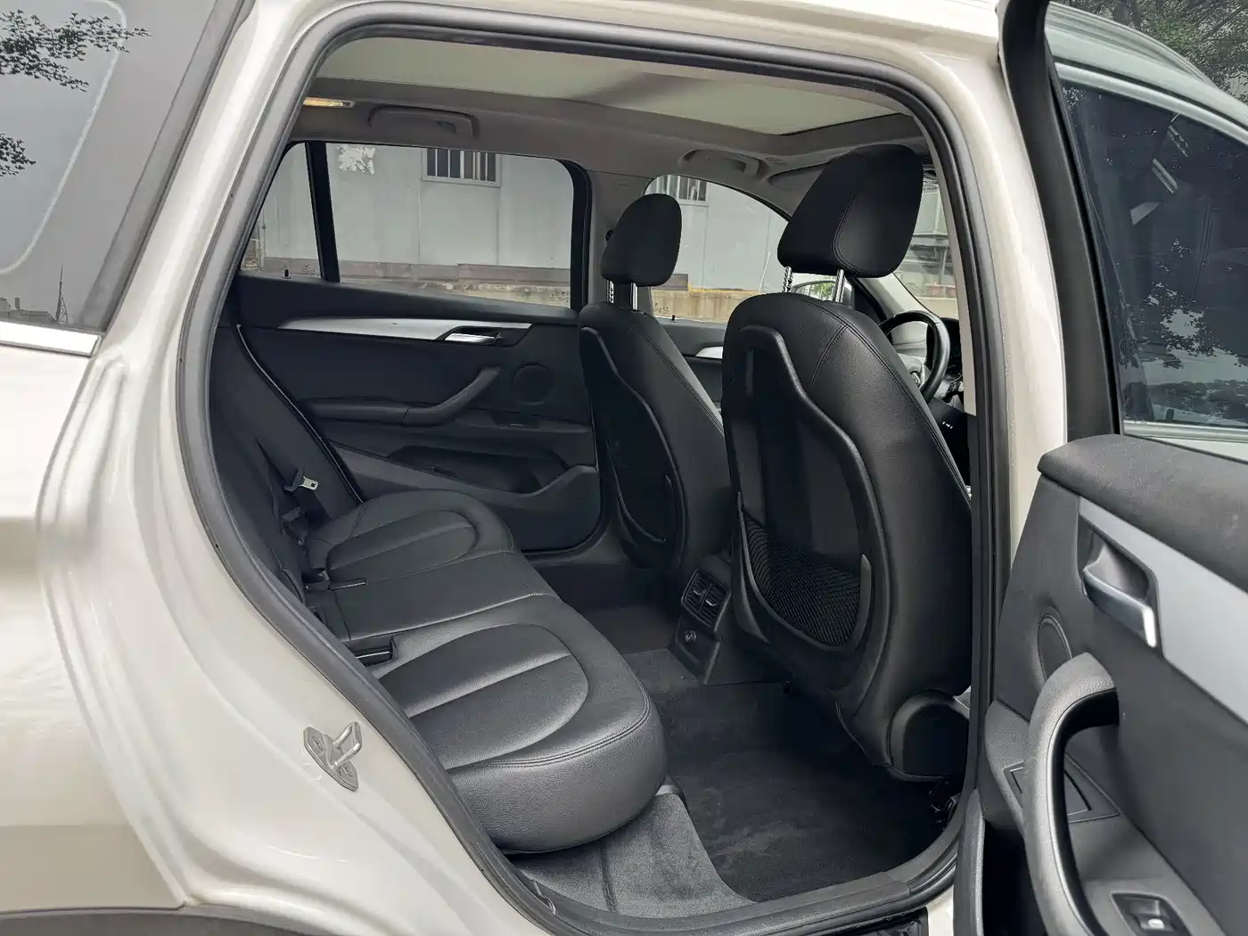 BMW X1 2018 sDrive20Li Leading Model фото 6