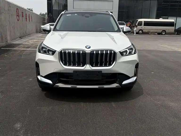 BMW X1 2023 sDrive25Li X Design Package фото 5