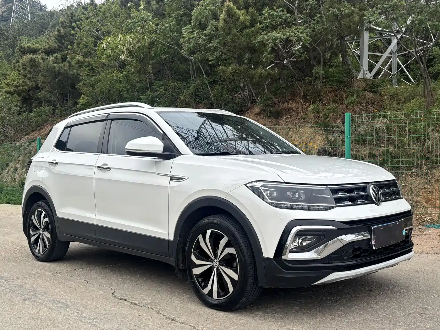Volkswagen T-Cross 2020 280TSI DSG Luxury Edition фото 3