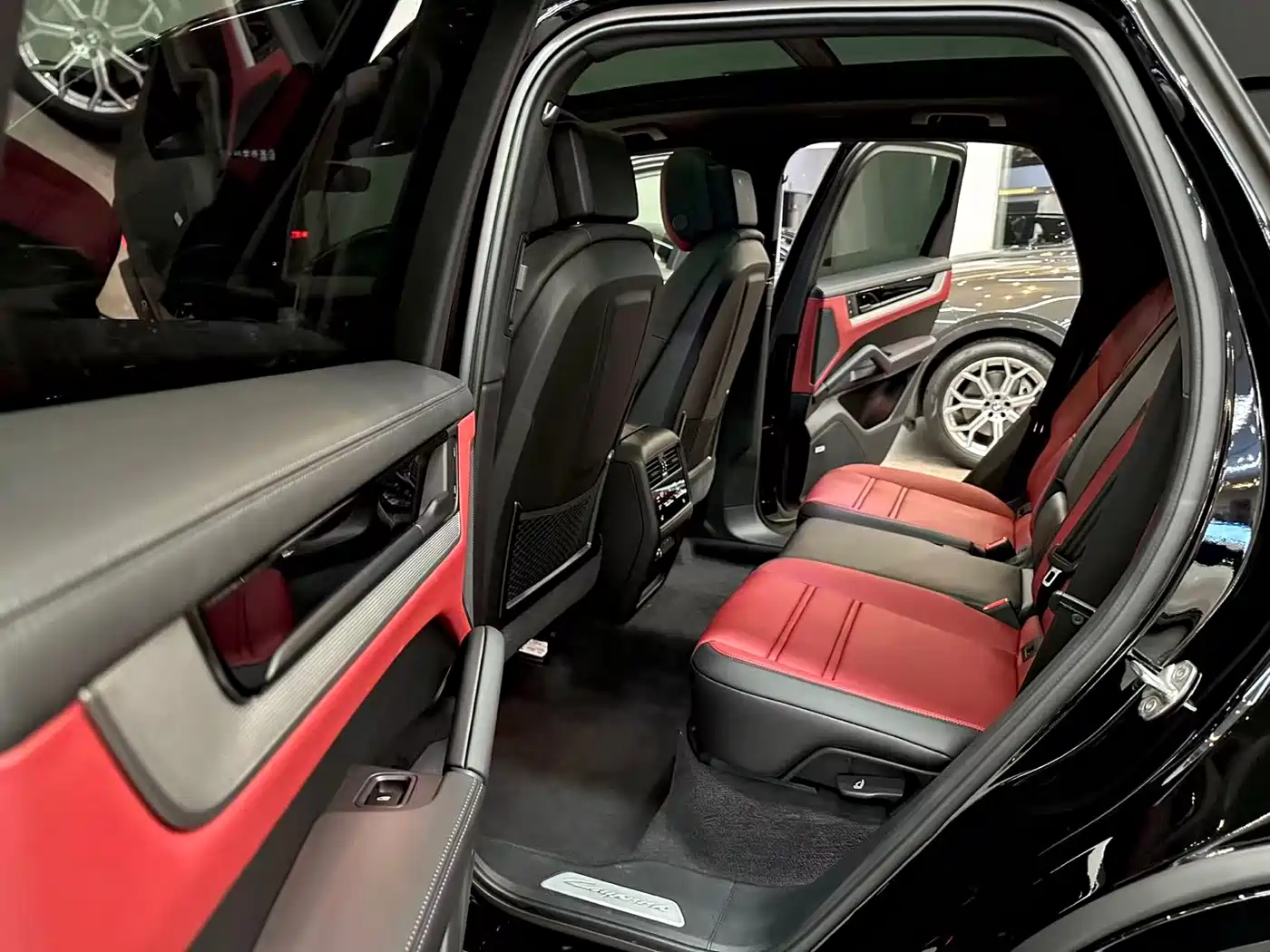 Porsche Cayenne New Energy 2024 Cayenne E-Hybrid 2.0T фото 7
