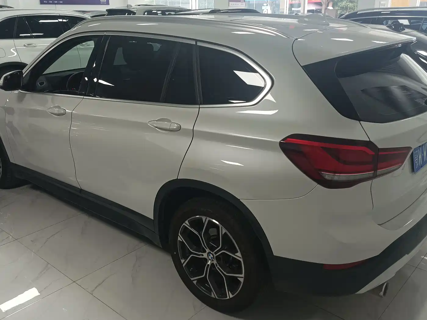 BMW X1 2022 sDrive25Li Leading фото 16