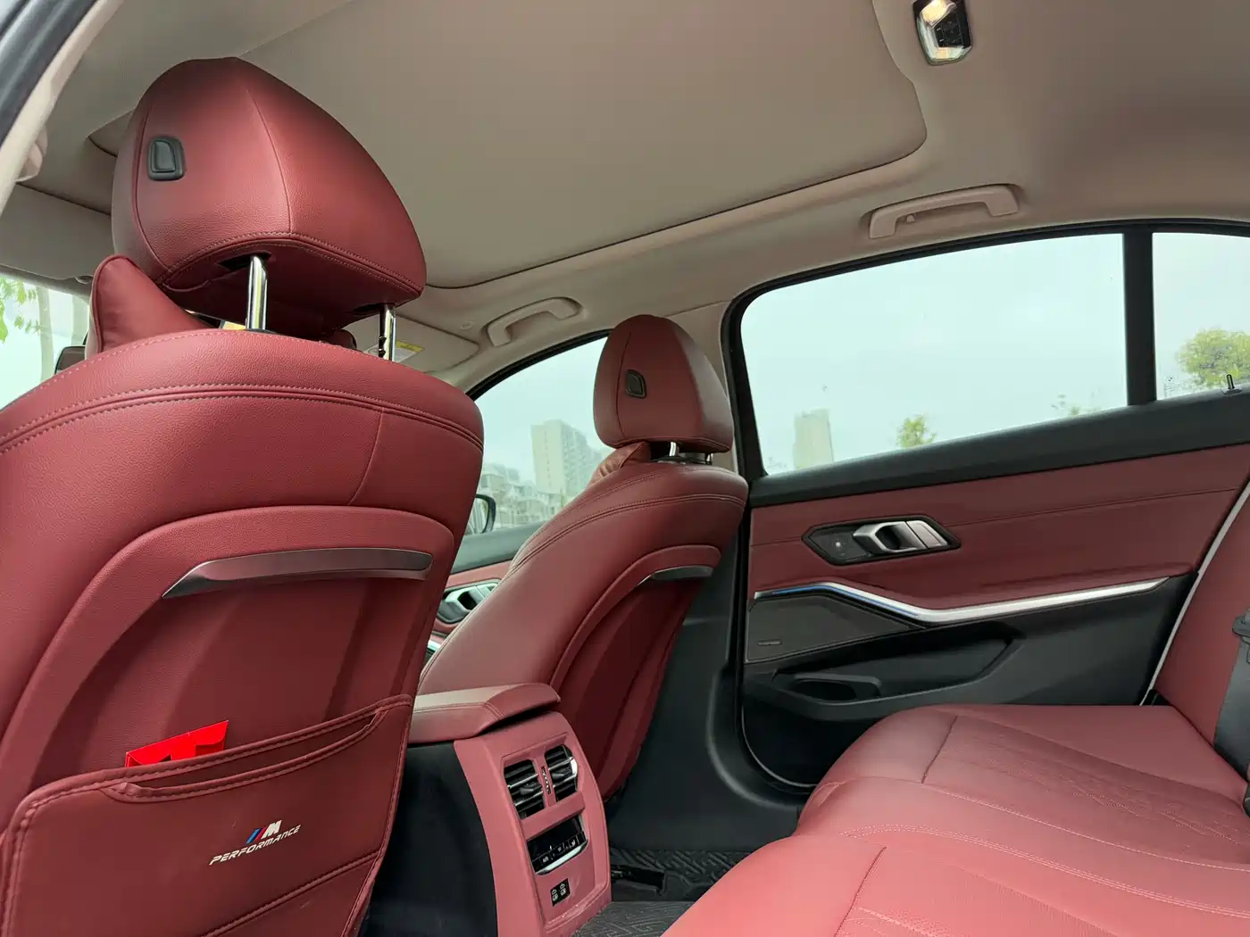 BMW 3 Series 2024 325Li M Sport Shadowline Package фото 10