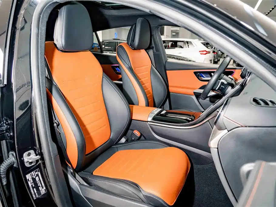 Mercedes-Benz GLC Coupe 2024 GLC 260 4MATIC Coupe SUV фото 19