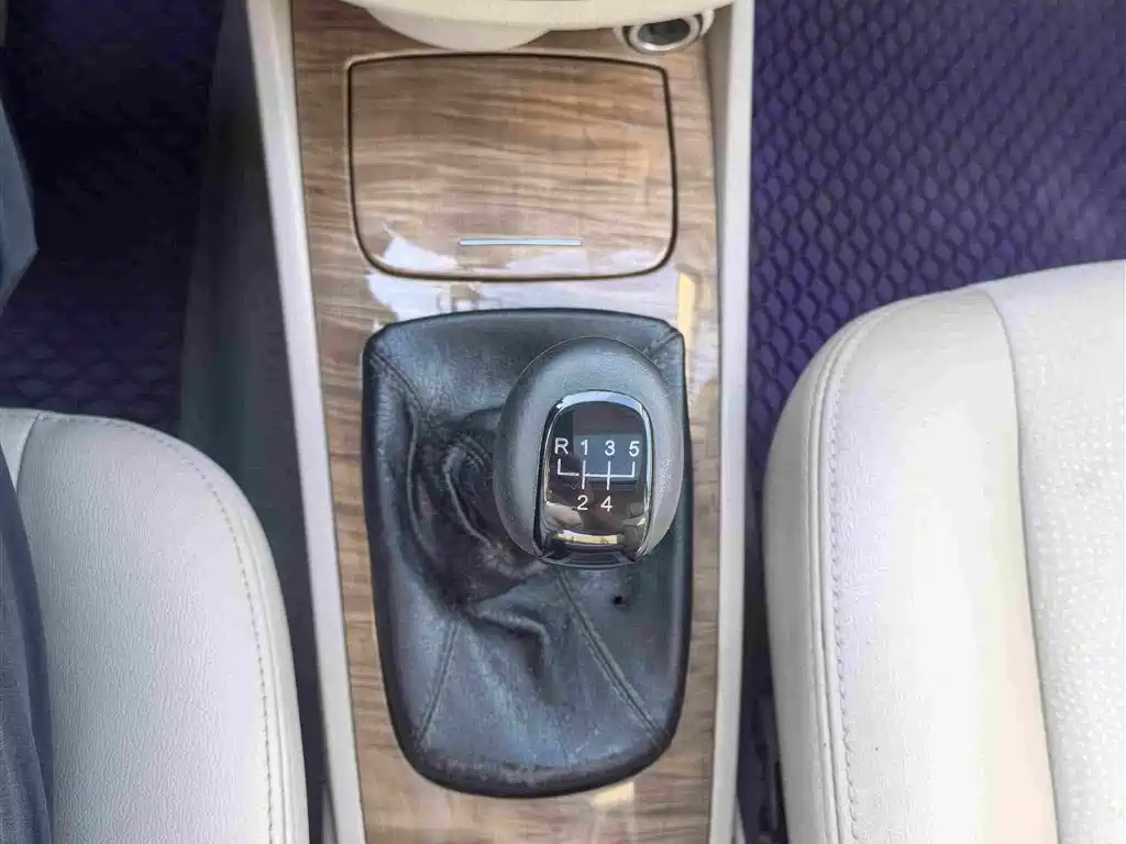Фото 15 - Buick Excelle