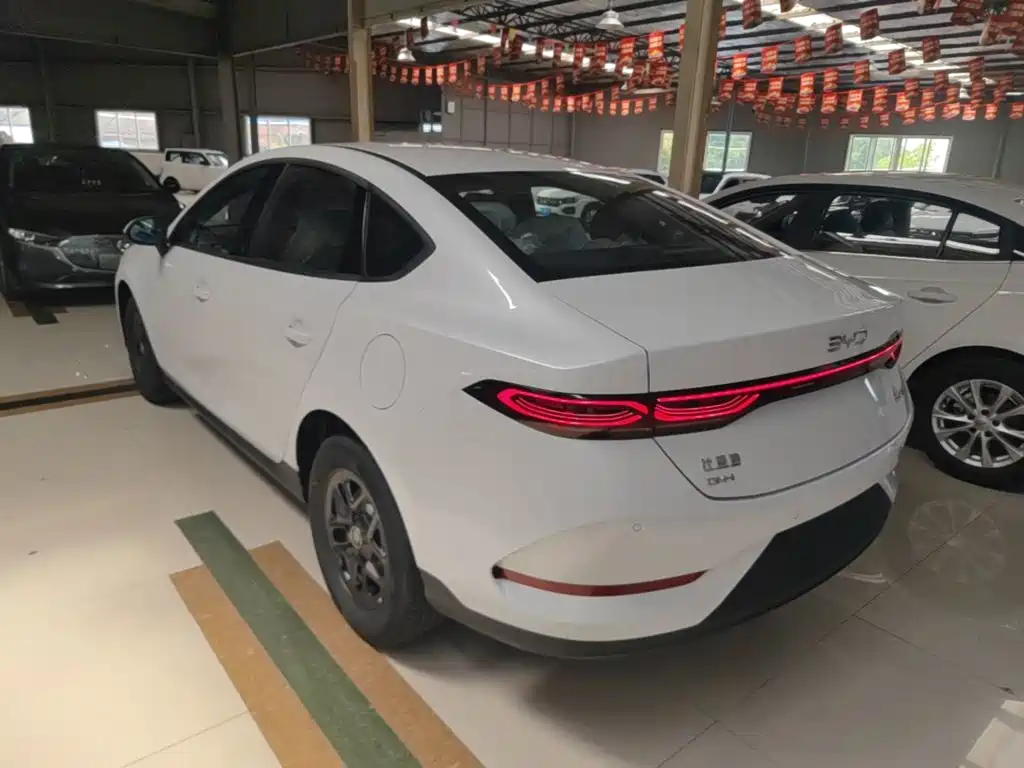 صورة 5 - BYD Qin PLUS