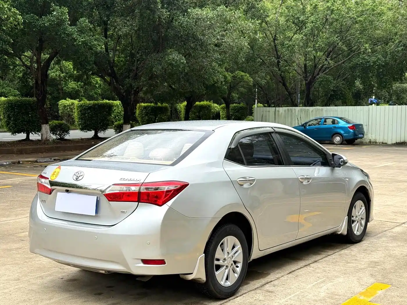 Toyota Corolla 2014 1.6L CVT GL фото 9