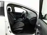 Фото 23 - Ford Focus