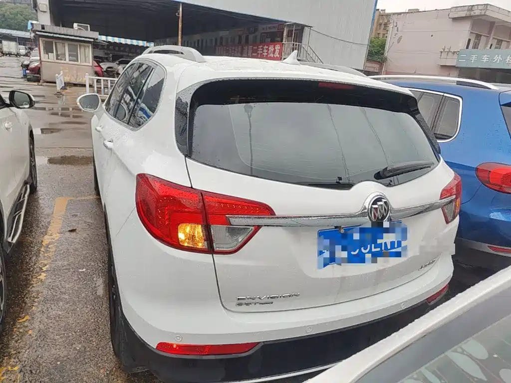 Фото 6 - Buick Envision Plus