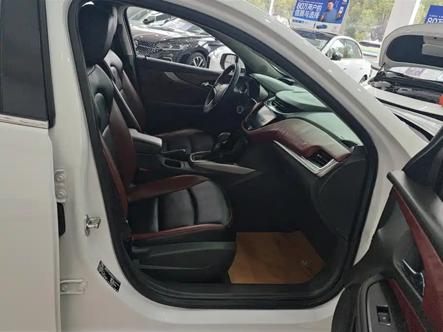 Chevrolet Malibu 2017 1.5T Automatic Comfort Edition фото 8