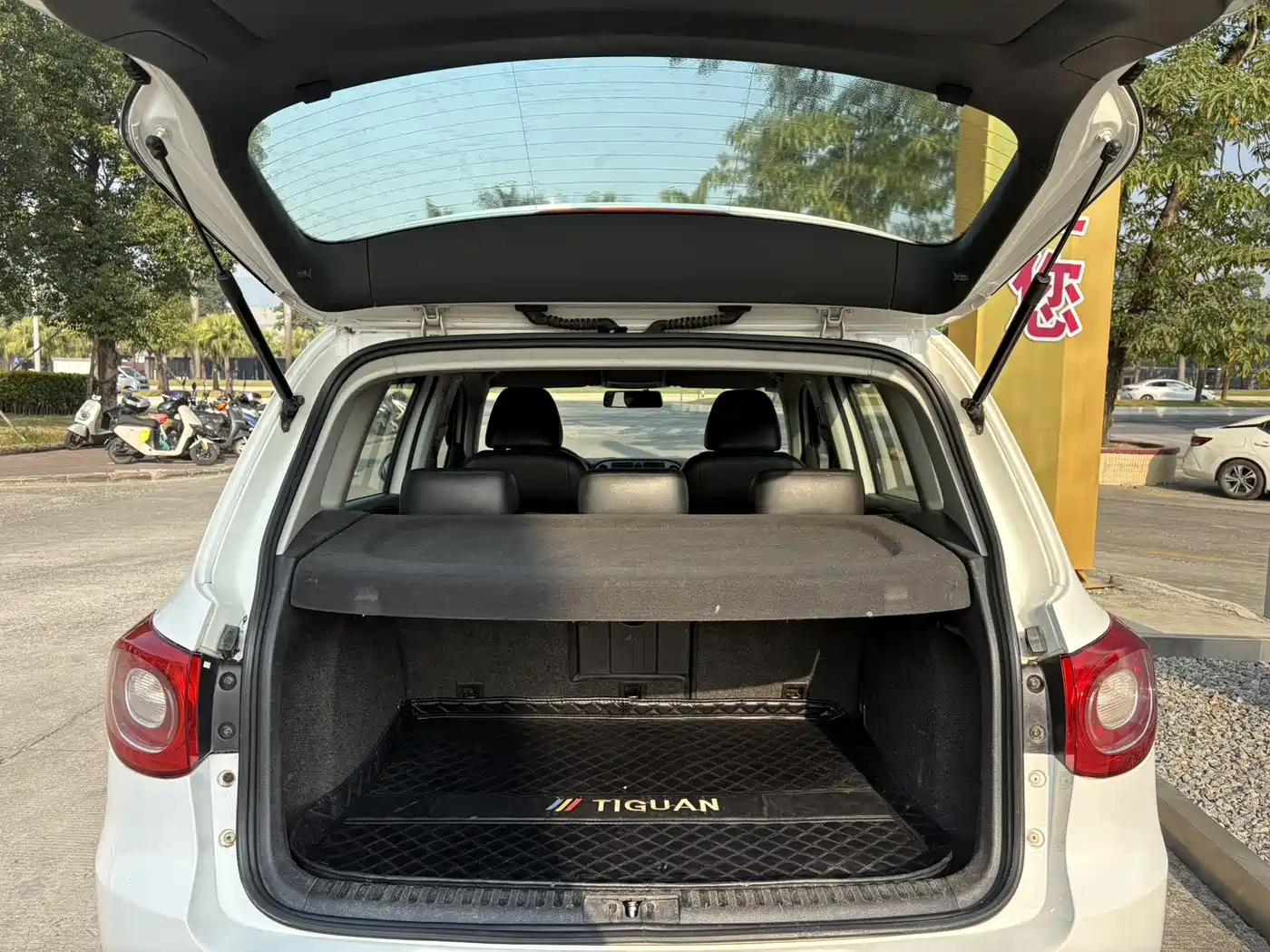 Volkswagen Tiguan 2012 1.8TSI Automatic 2WD Trend Edition фото 13
