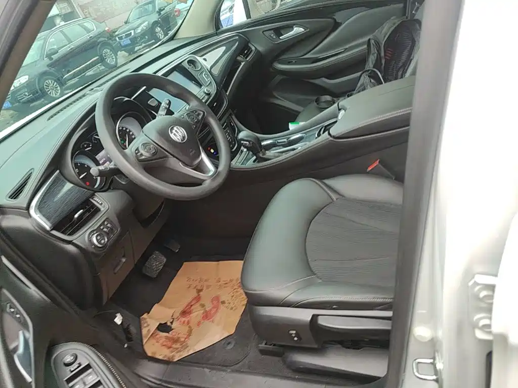 Фото 15 - Buick Envision Plus