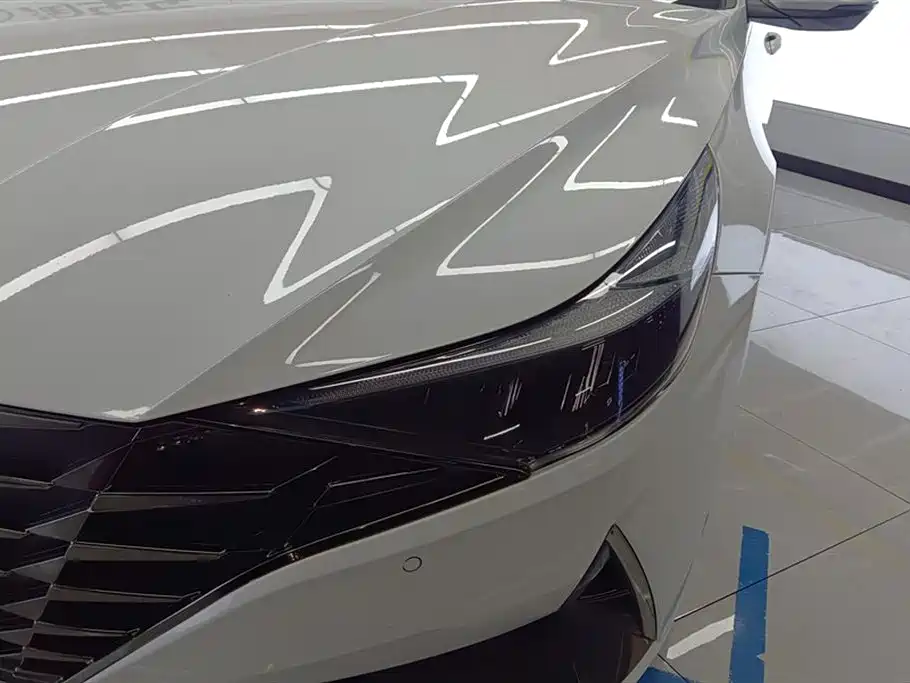 Hyundai Elantra 2021 1.5L CVT GLX Elite Edition фото 5