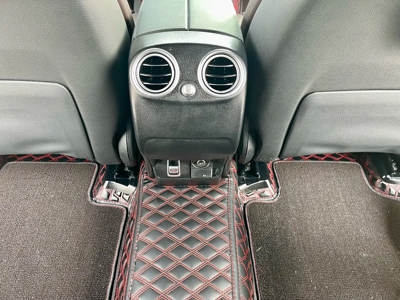 Mercedes-Benz GLC 2019 GLC 260 L 4MATIC Dynamic фото 13