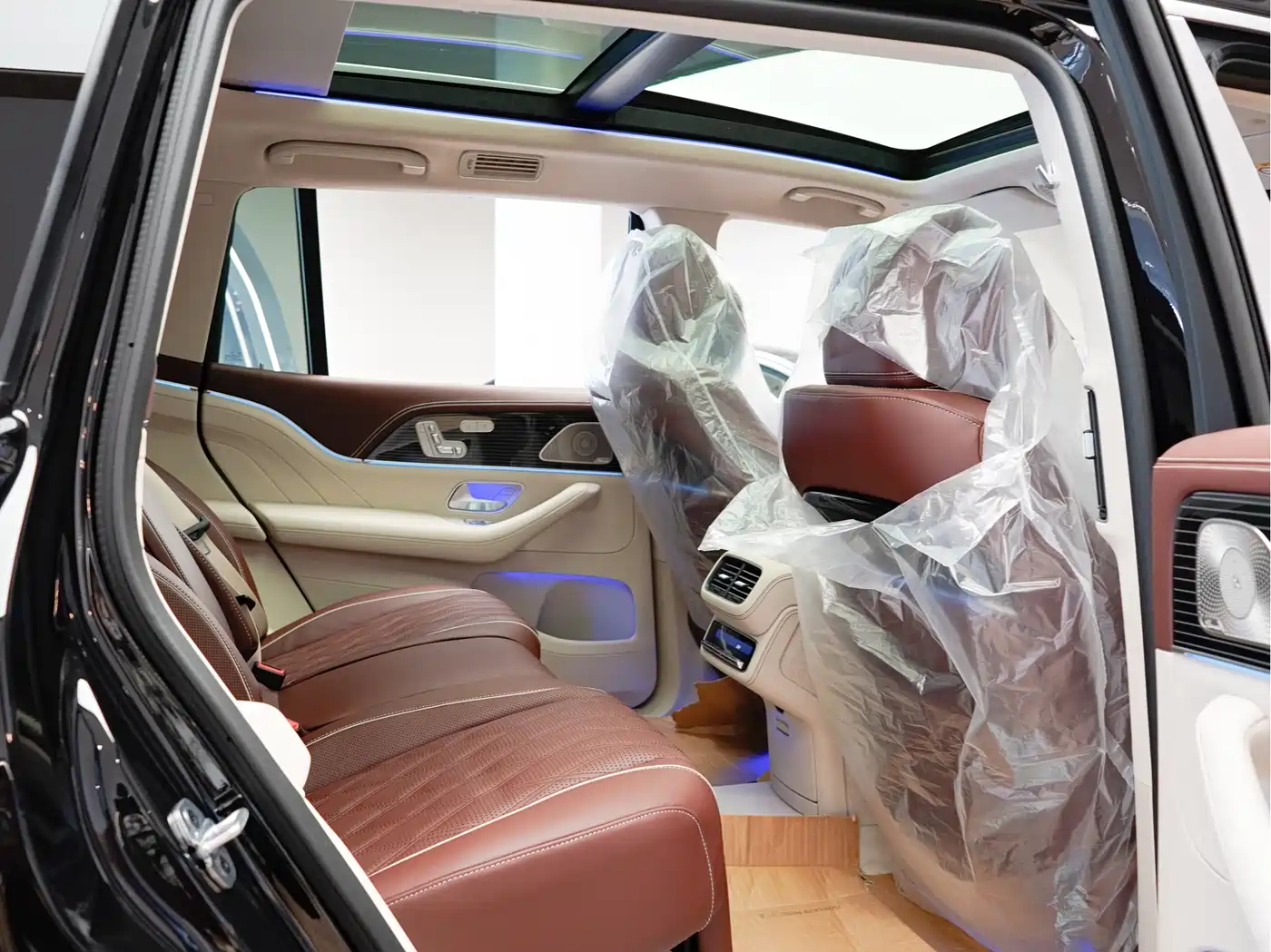 Mercedes-Benz Maybach GLS 2026 GLS 480 4MATIC Liyi Edition фото 14