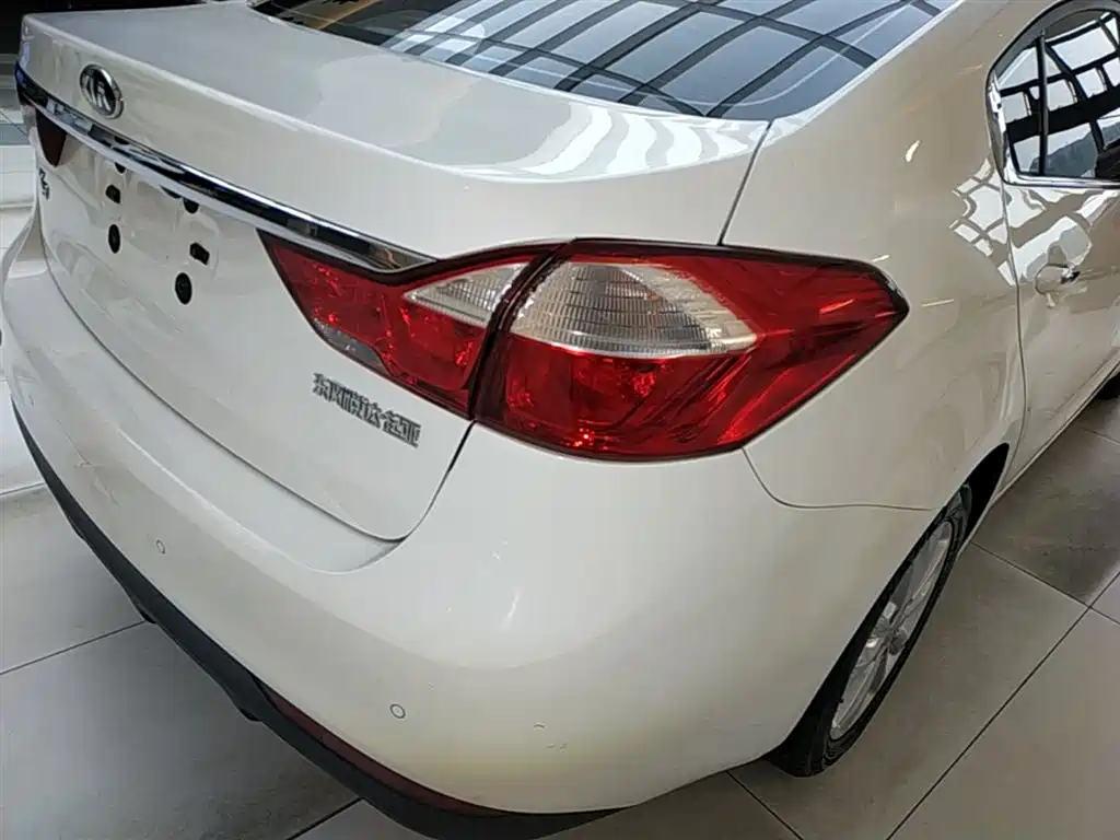 Kia K3 2016 1.6L Automatic GLS фото 8