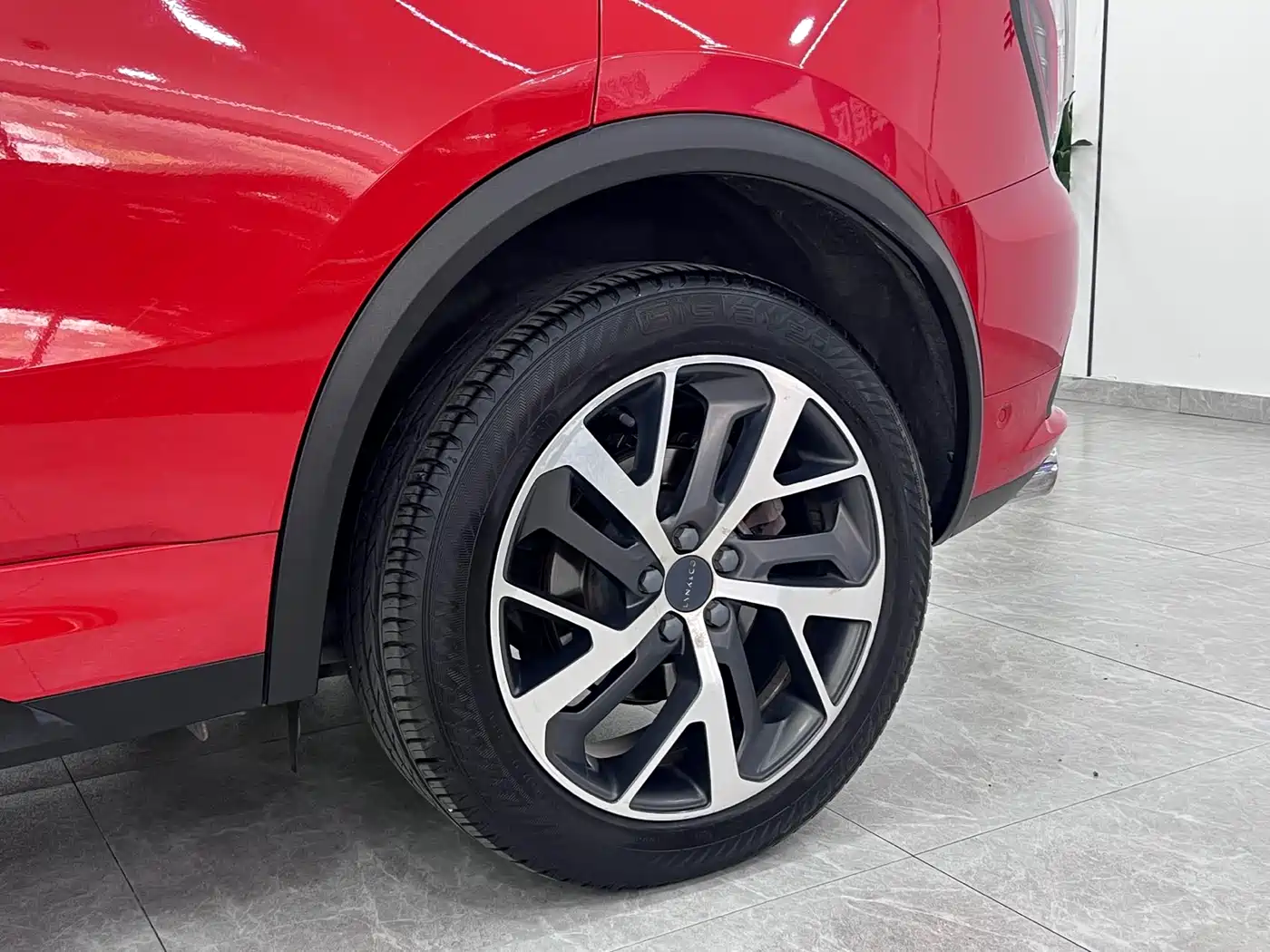Lynk & Co 01 2017 2.0T AWD Pro фото 8