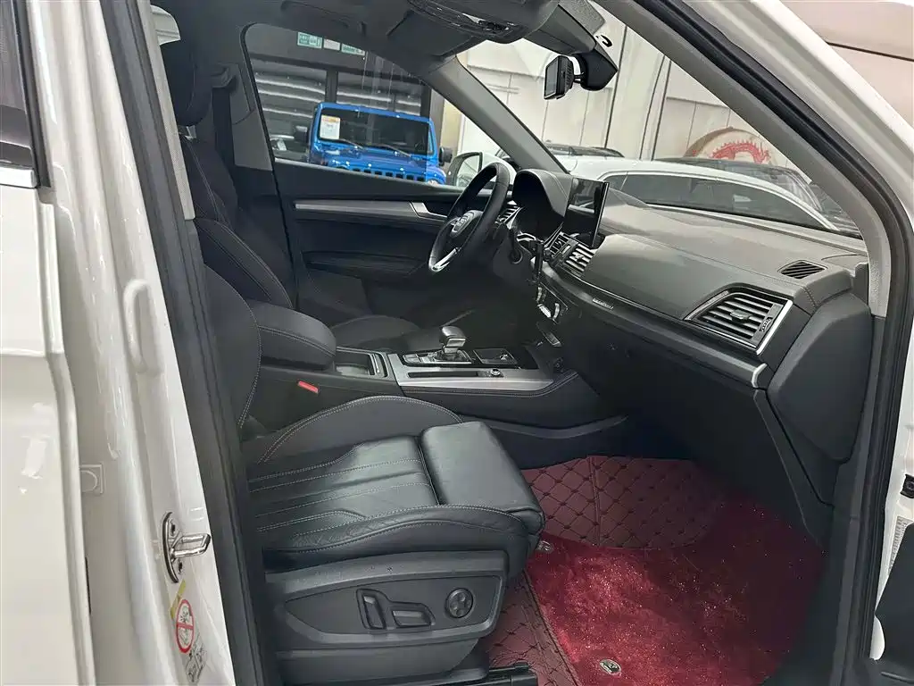 Audi Q5L 2022 40T Luxury Dynamic фото 17