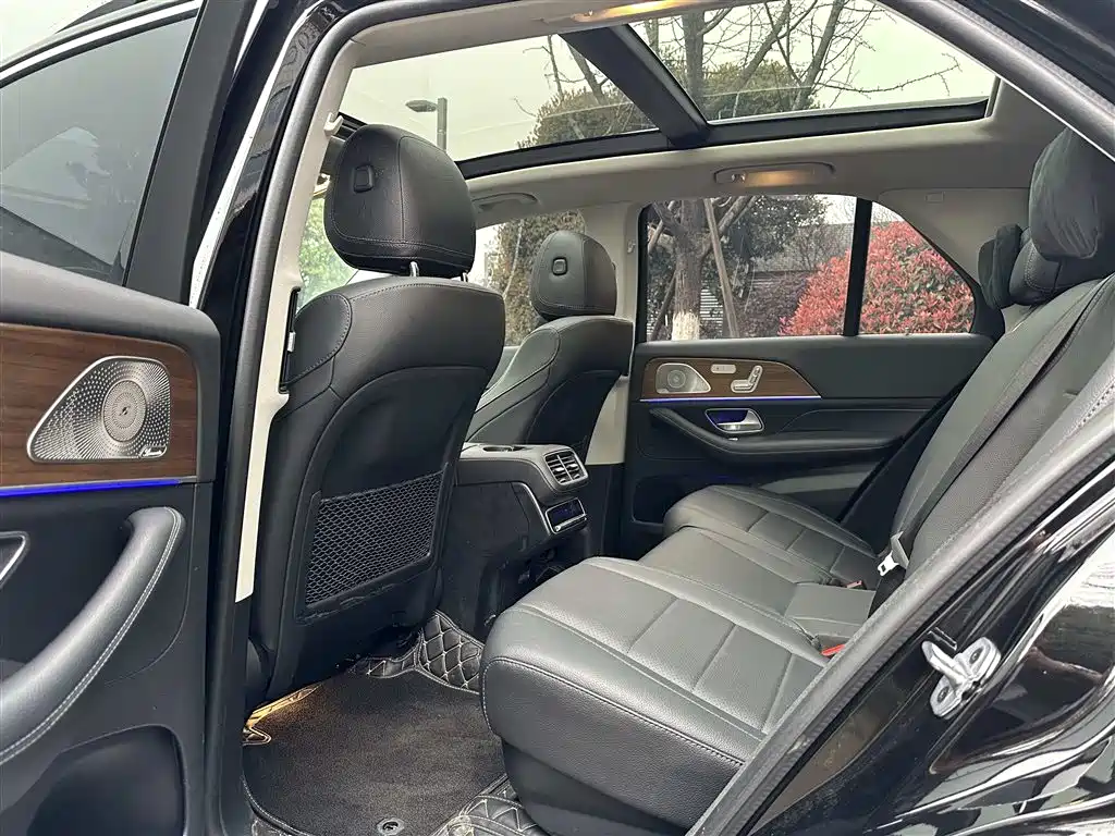 Mercedes-Benz GLE 2024 GLE 450 4MATIC Fashion фото 6