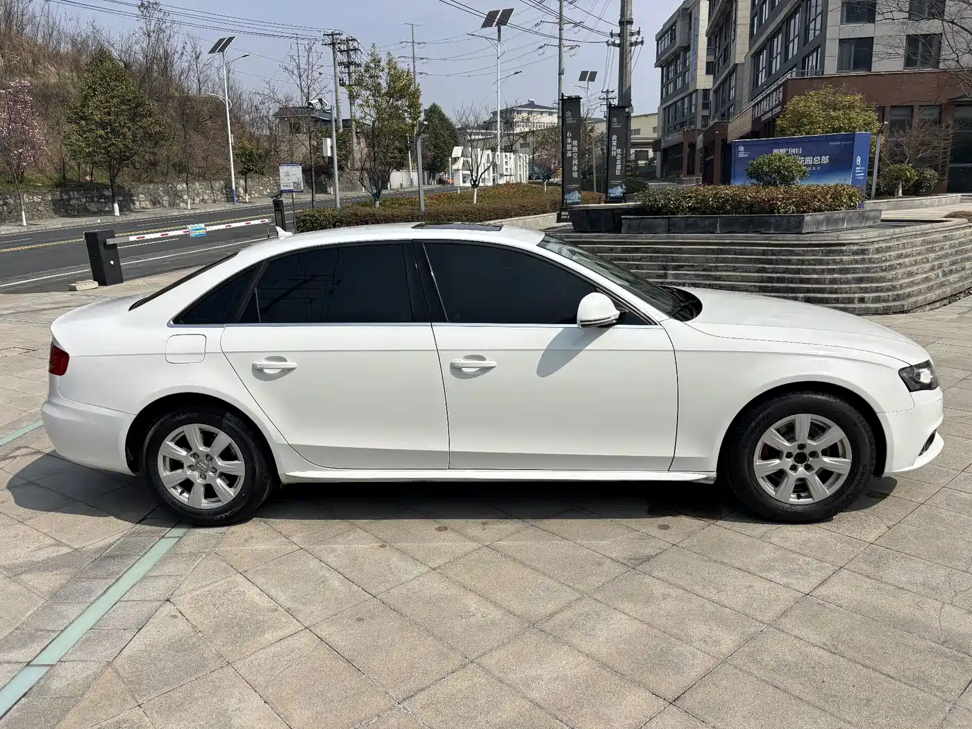 Audi A4L 2010 2010 2.0 TFSI Comfort